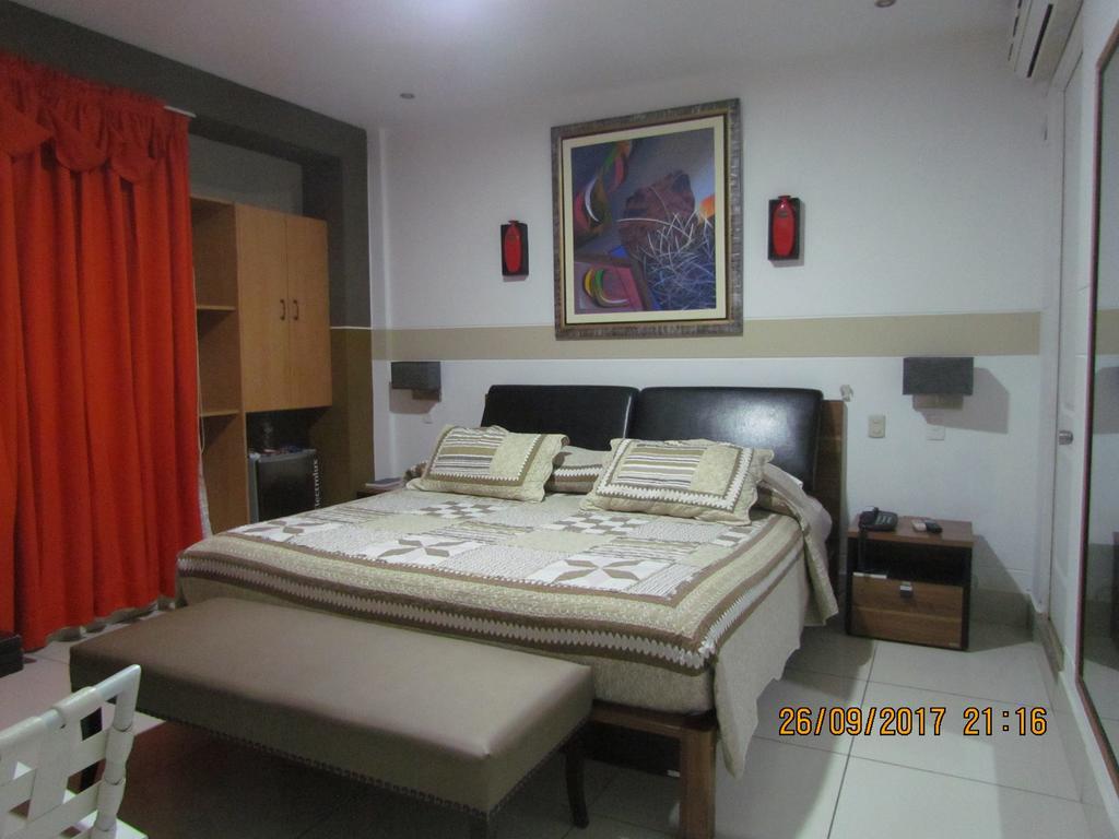 Rizzo Plaza Hotel Tumbes Exterior foto